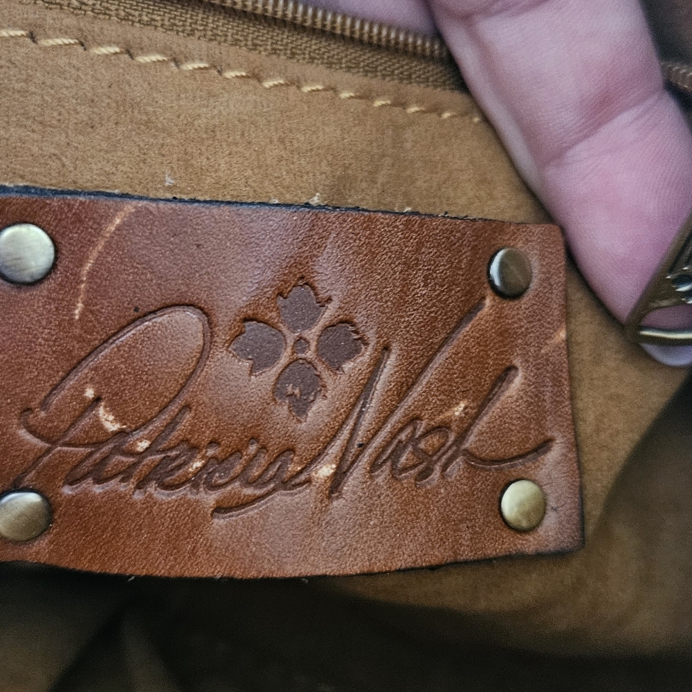 Patricia Nash brown leather wristlet‎ - Picture 6 of 9